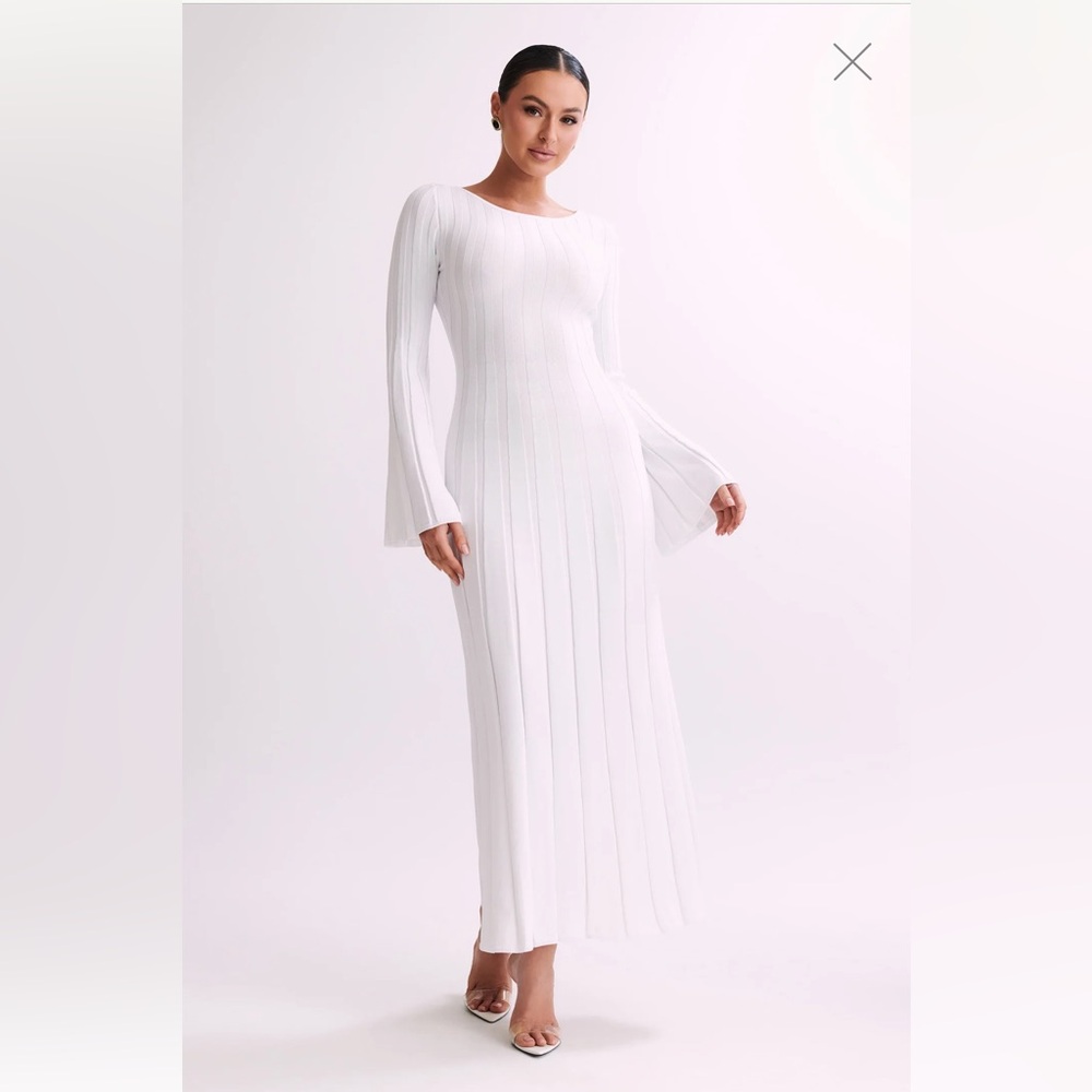 Meshki Mabel Long Sleeve Knit Maxi Dress